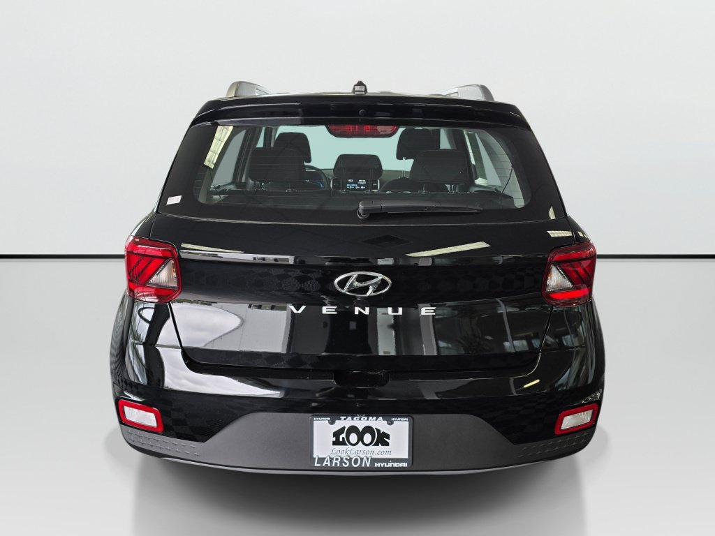 New 2026 Hyundai Venue SEL FWD image 4