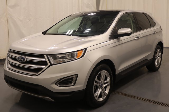 Used 2018 Ford Edge Titanium w/ Equipment Group 301A image 5