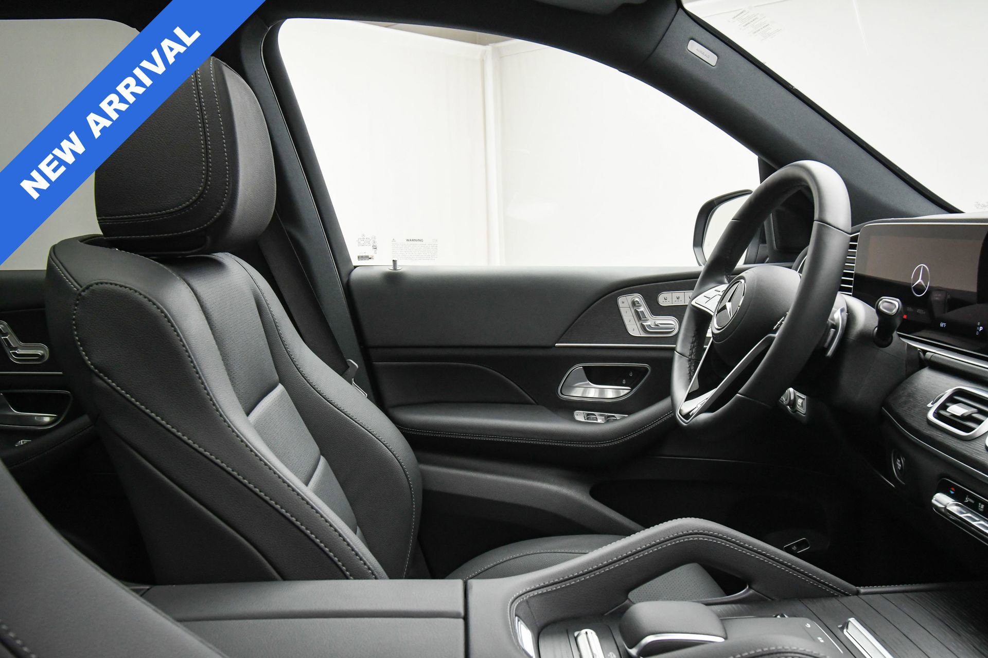 Used 2025 Mercedes-Benz GLS 450 4MATIC image 50