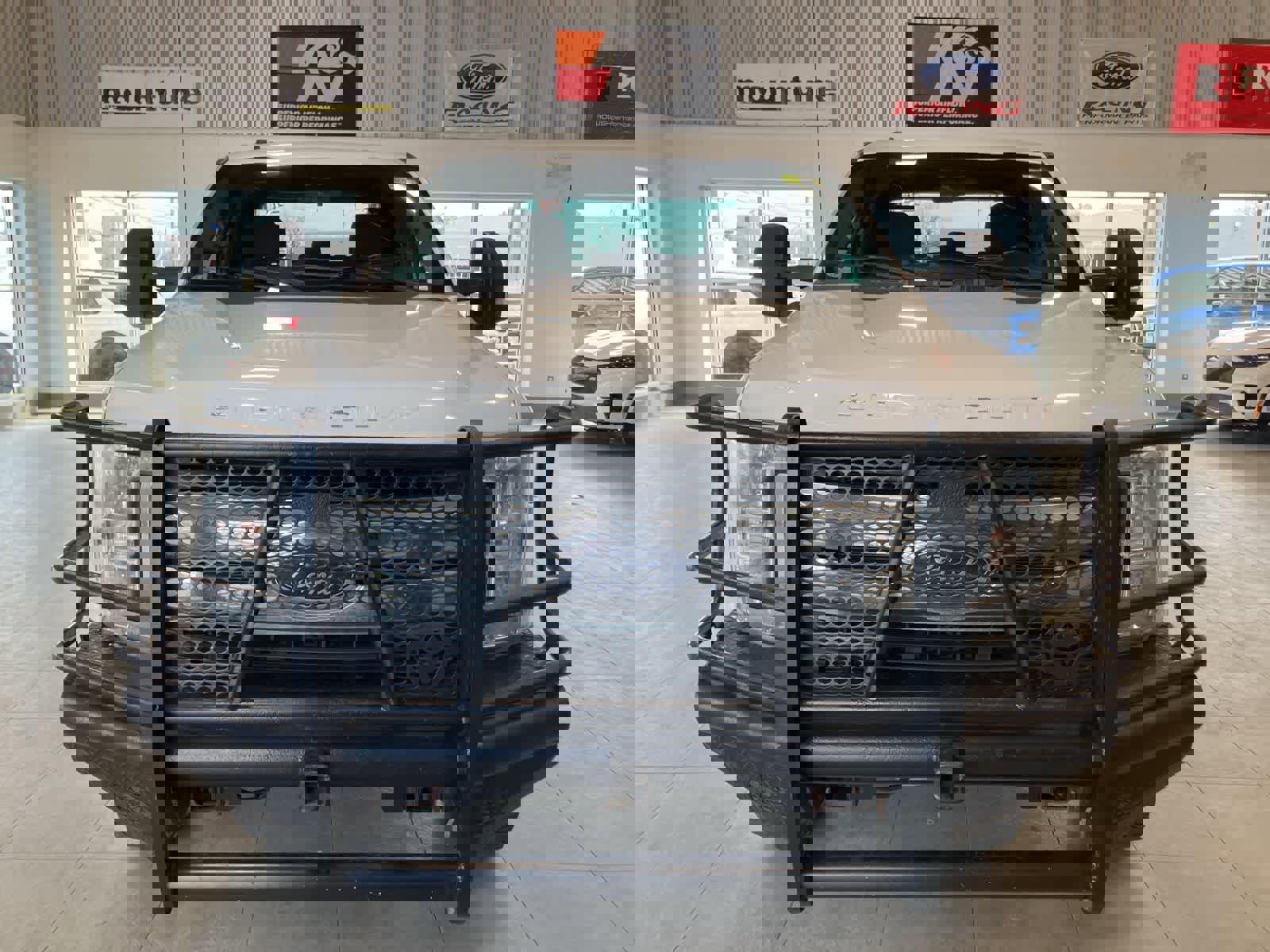 Used 2017 Ford F250 XLT w/ Camper Package image 2