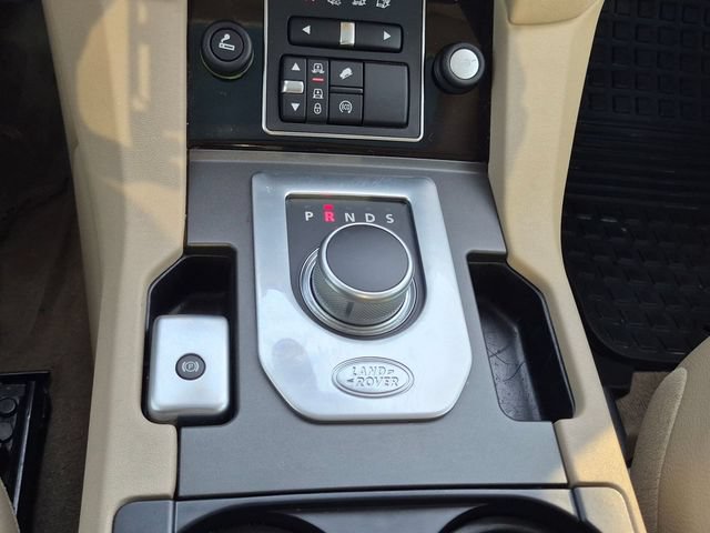 Used 2016 Land Rover LR4 HSE AWD/4WD image 16