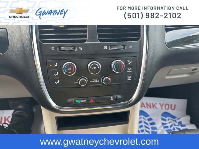 Used 2019 Dodge Grand Caravan SXT FWD image 19