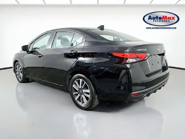 Used 2024 Nissan Versa SV FWD image 5