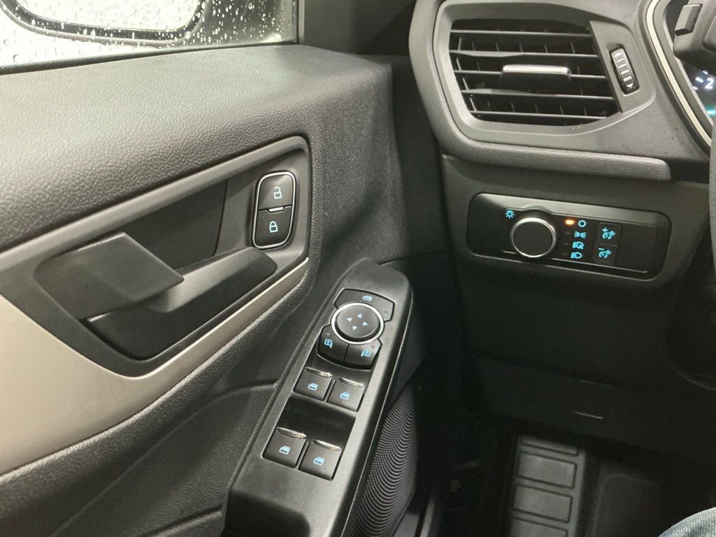 Used 2022 Ford Escape SE image 16