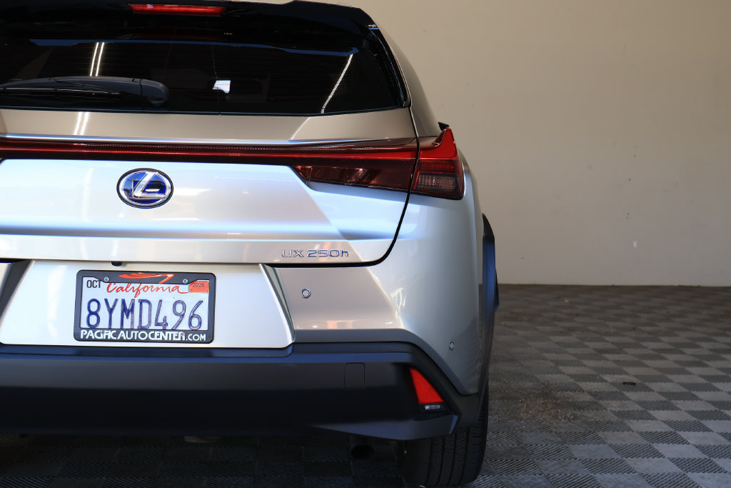 Used 2021 Lexus UX 250h w/ Accessory Package (Z1) AWD/4WD image 12