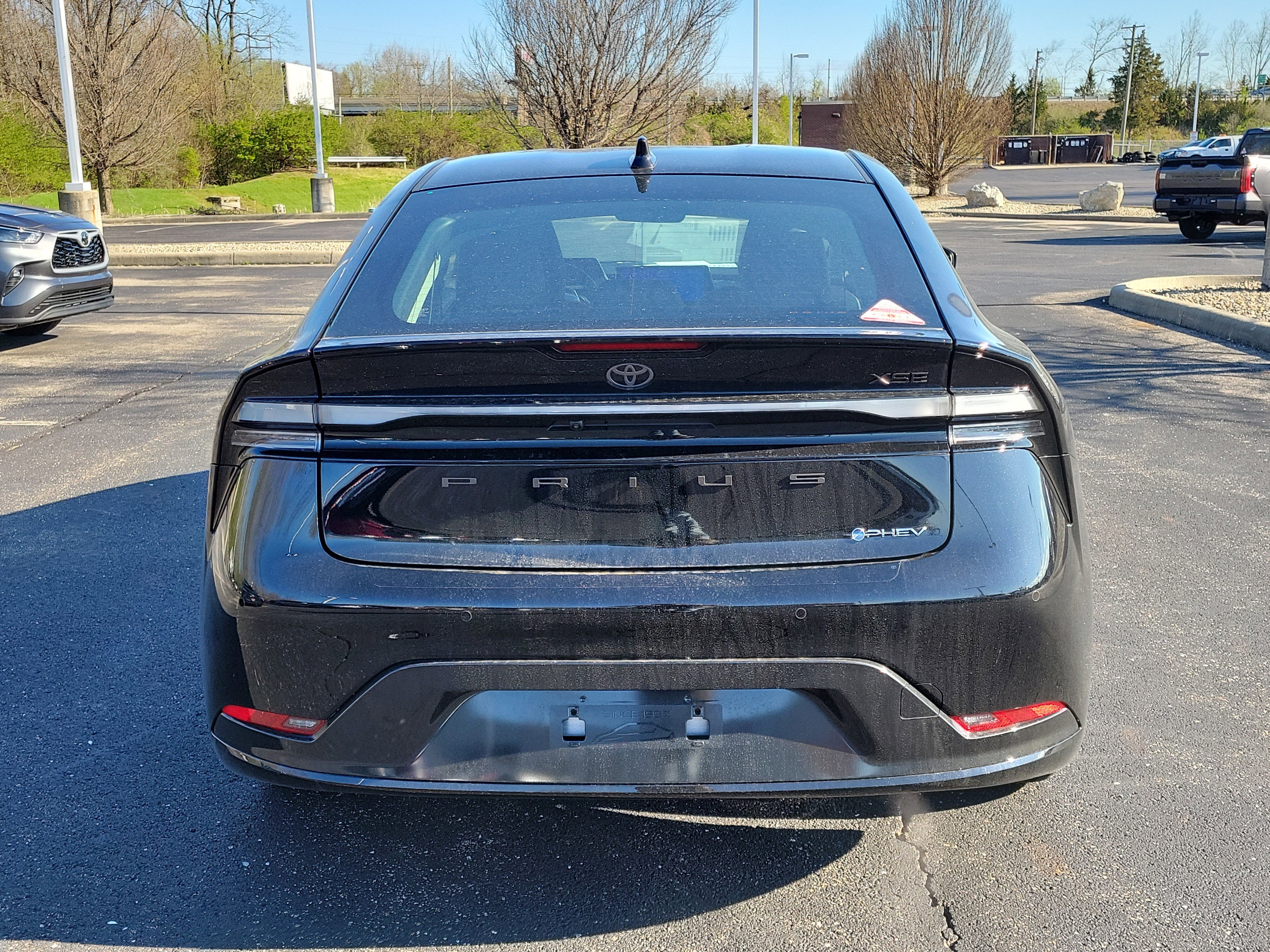 New 2026 Toyota Prius Plug-In Hybrid FWD image 4