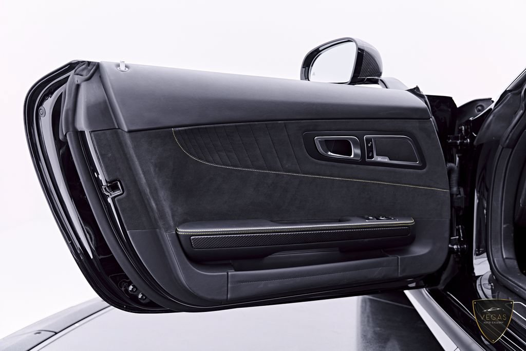 Used 2018 Mercedes-Benz AMG GT R image 42