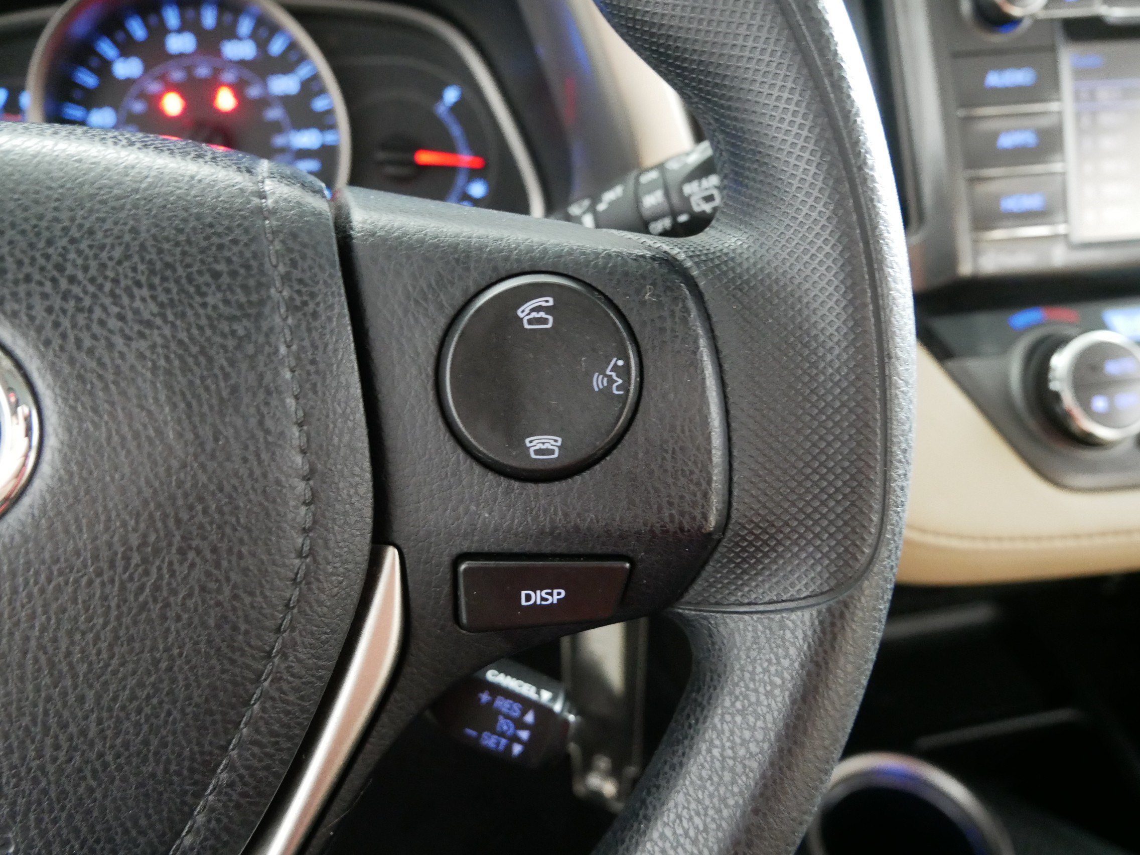 Used 2015 Toyota RAV4 XLE AWD/4WD image 28