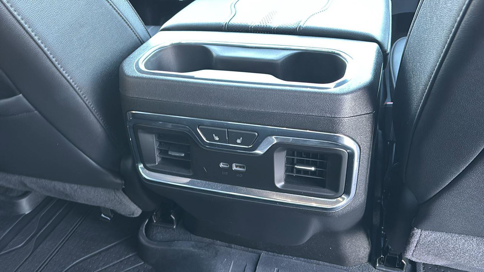 Used 2024 Chevrolet Silverado 2500 High Country w/ Technology Package image 23