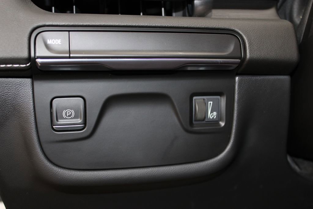 Used 2023 Cadillac Escalade Premium Luxury w/ LPO, Illumination Package image 23