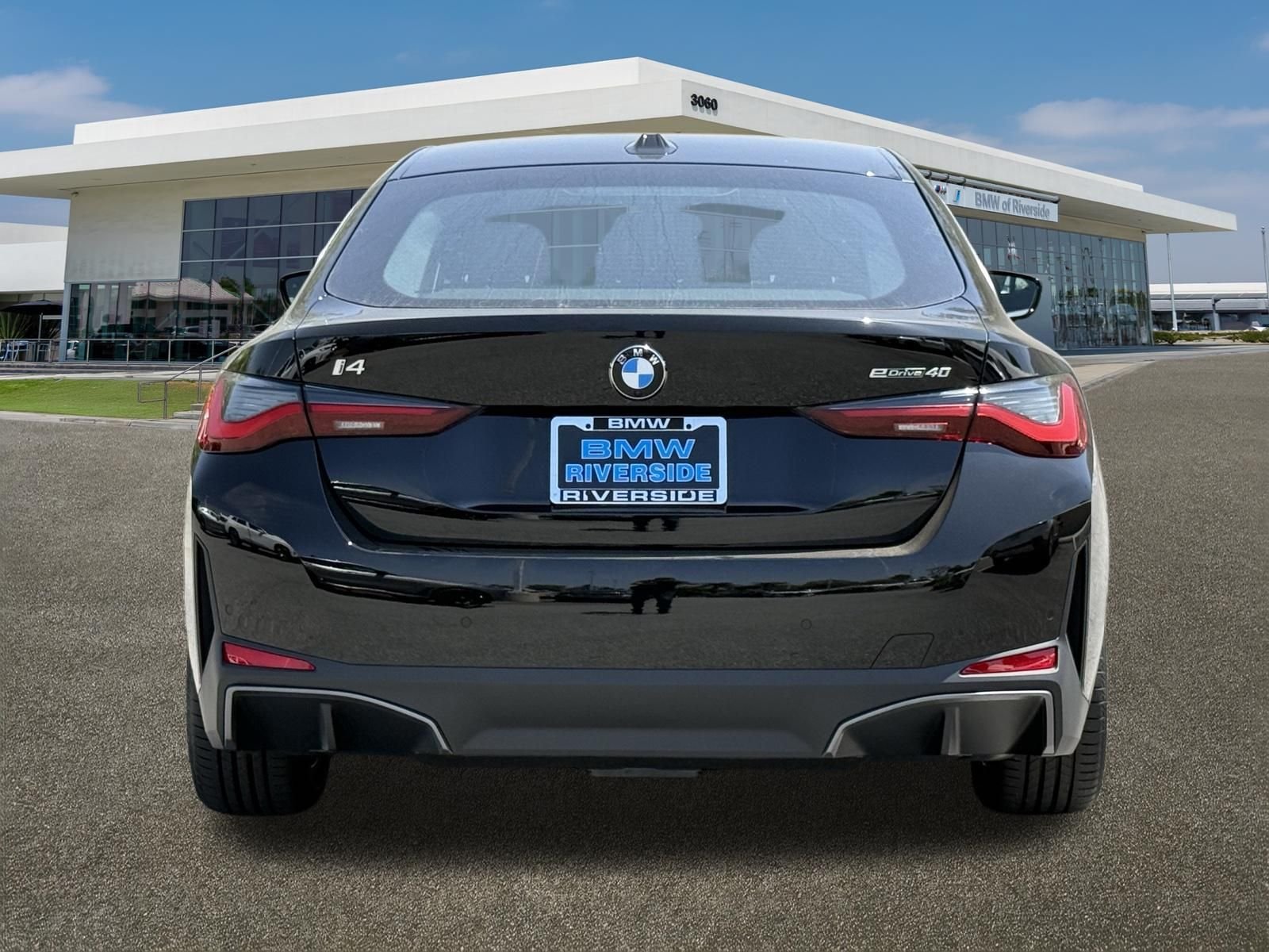 New 2026 BMW i4 eDrive40 w/ Premium Package RWD image 9