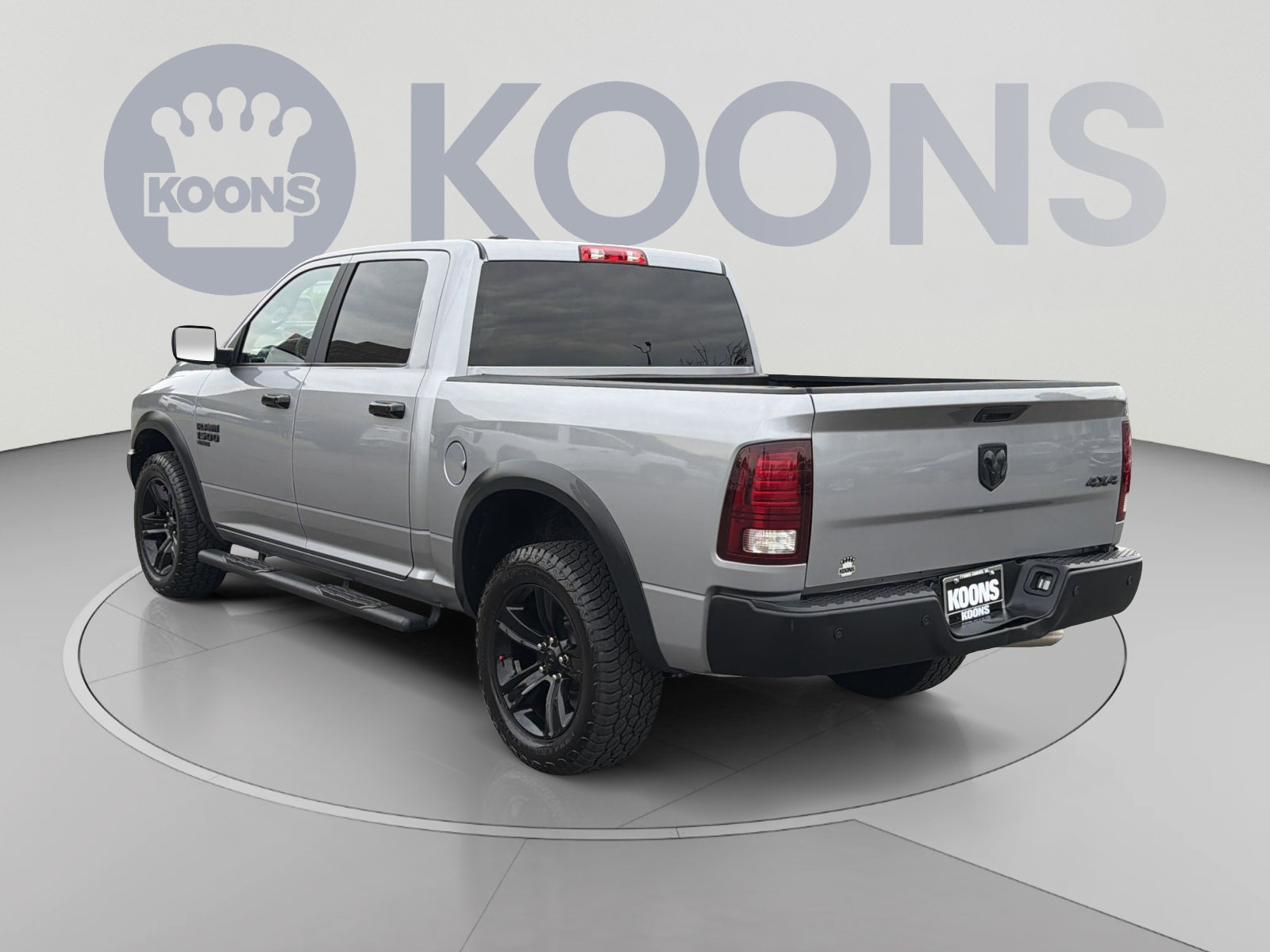 Used 2024 RAM 1500 Warlock AWD/4WD image 4