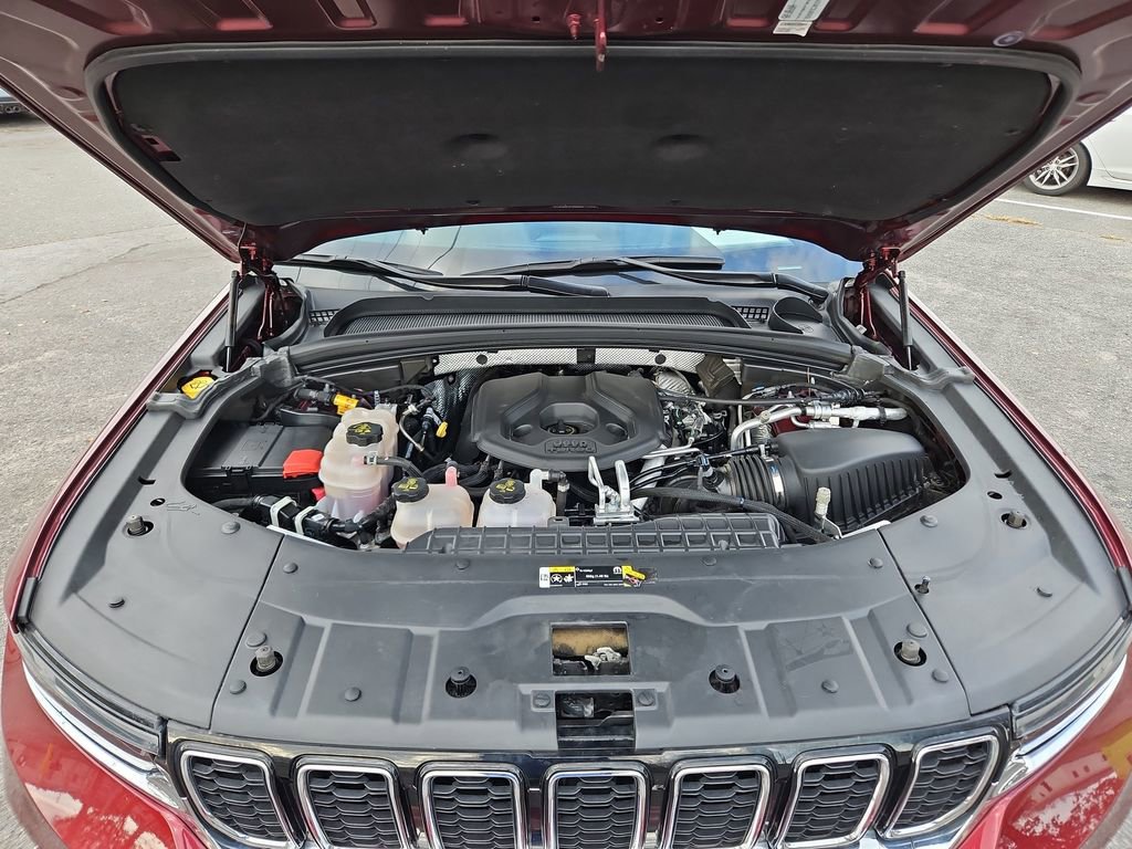 Used 2024 Jeep Grand Cherokee Limited 4xe image 38