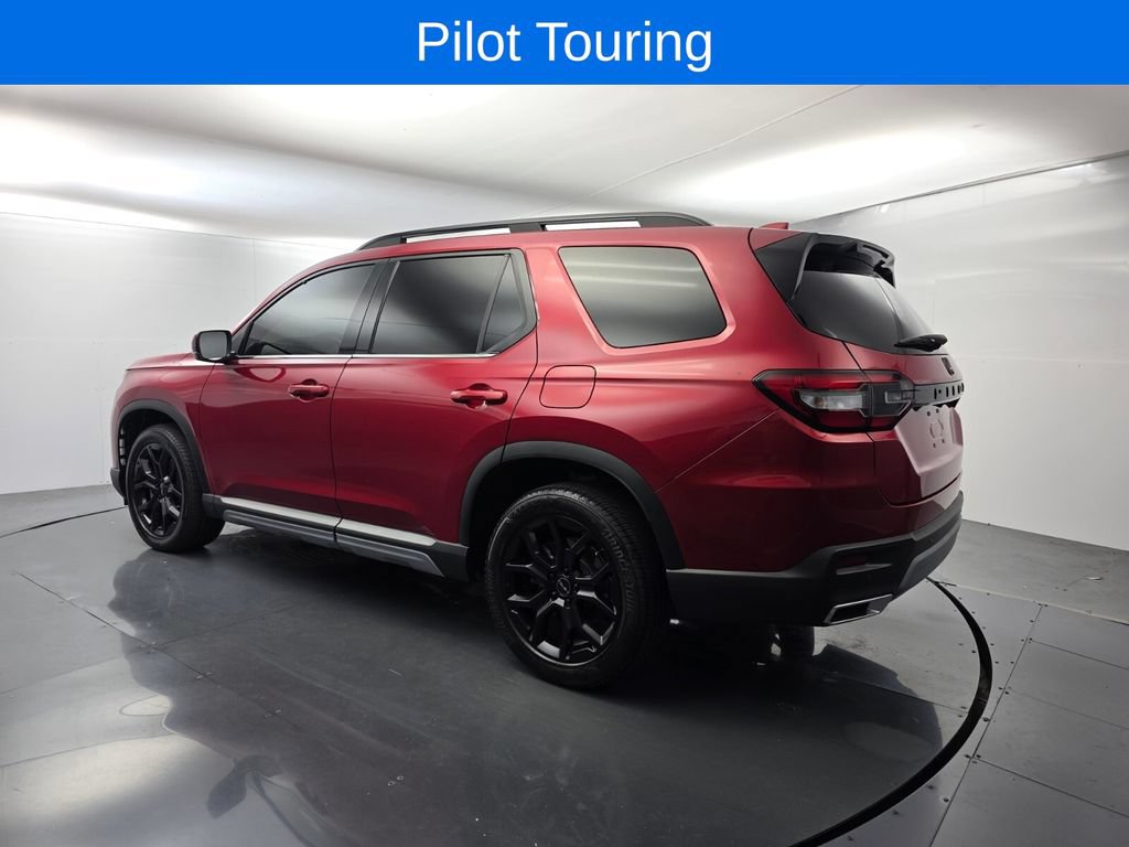 Used 2025 Honda Pilot Touring image 6