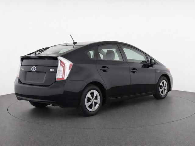 Used 2015 Toyota Prius Three w/ Preferred Accessory Package FWD image 6