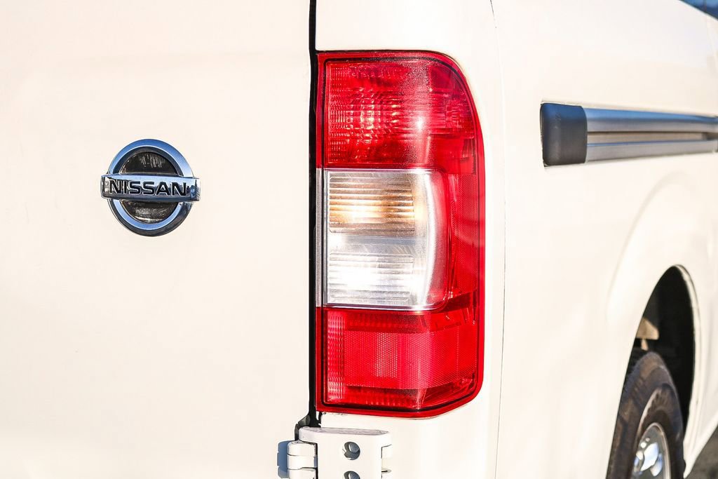 Used 2016 Nissan NV 3500 SV w/ SV Technology Package image 10