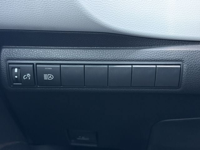 Used 2025 Toyota Corolla XSE FWD image 23