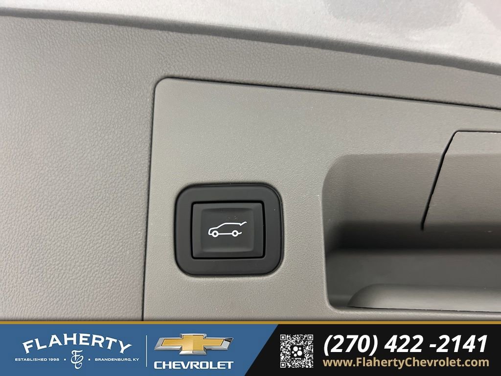 Used 2025 Cadillac XT5 Premium Luxury w/ LPO, Floor Liner Package FWD image 22