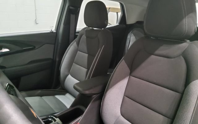 Used 2021 Chevrolet TrailBlazer LS FWD image 15
