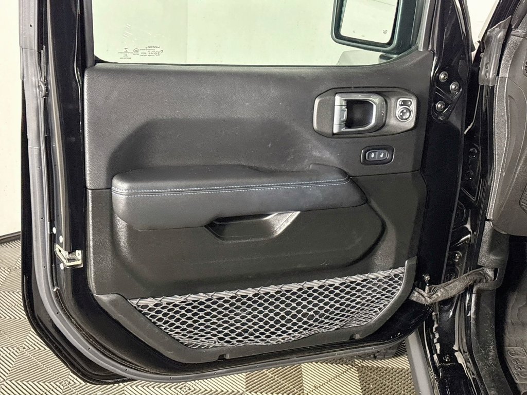 Used 2023 Jeep Wrangler Unlimited Rubicon 4xe w/ Steel Bumper Group AWD/4WD image 10