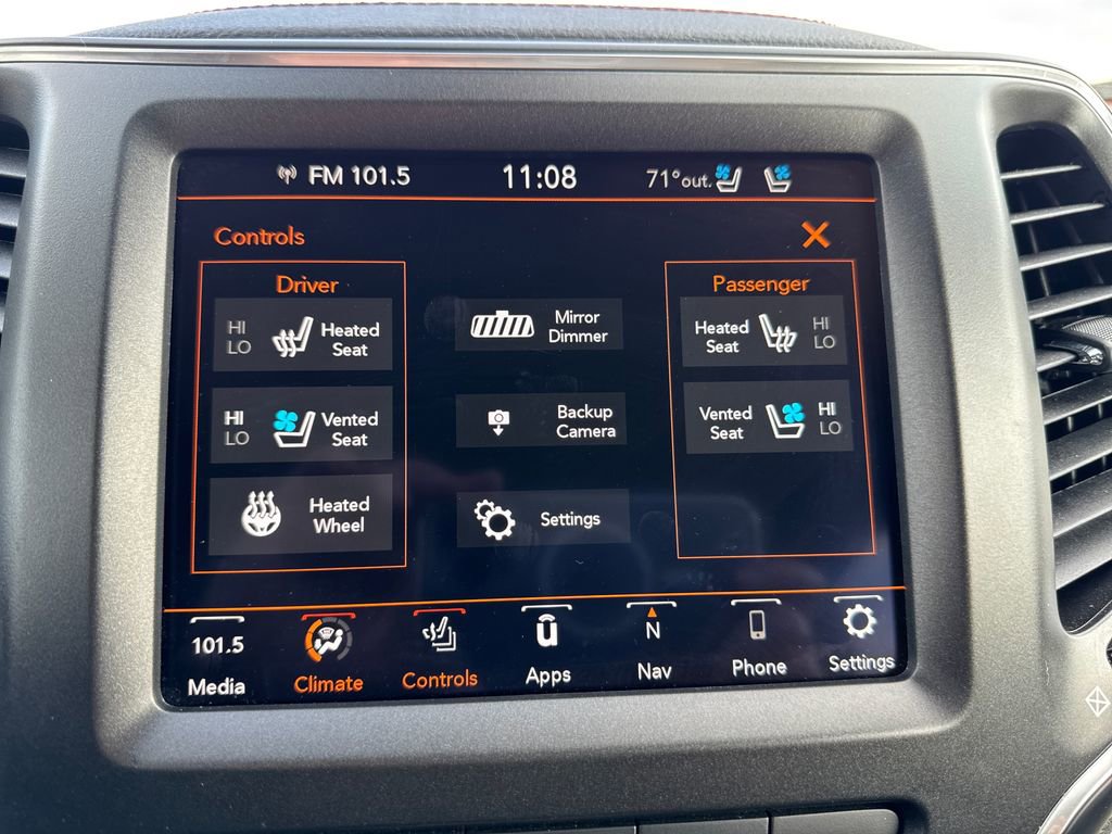 Used 2023 Jeep Cherokee Trailhawk w/ Premium Leather Package image 34