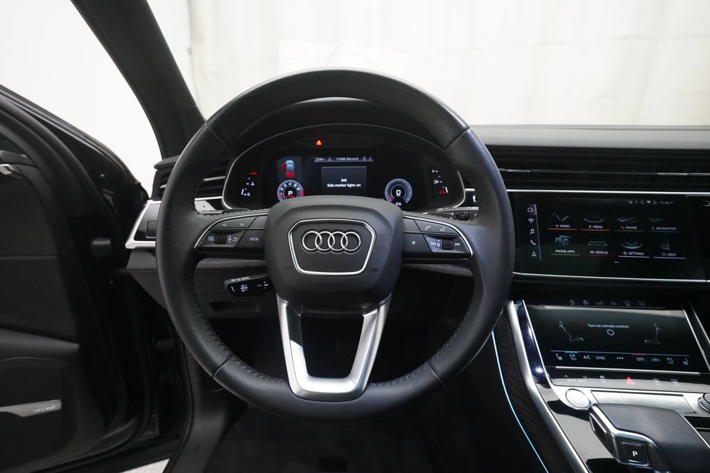 Used 2020 Audi Q7 3.0T Prestige w/ Prestige Package AWD/4WD image 4