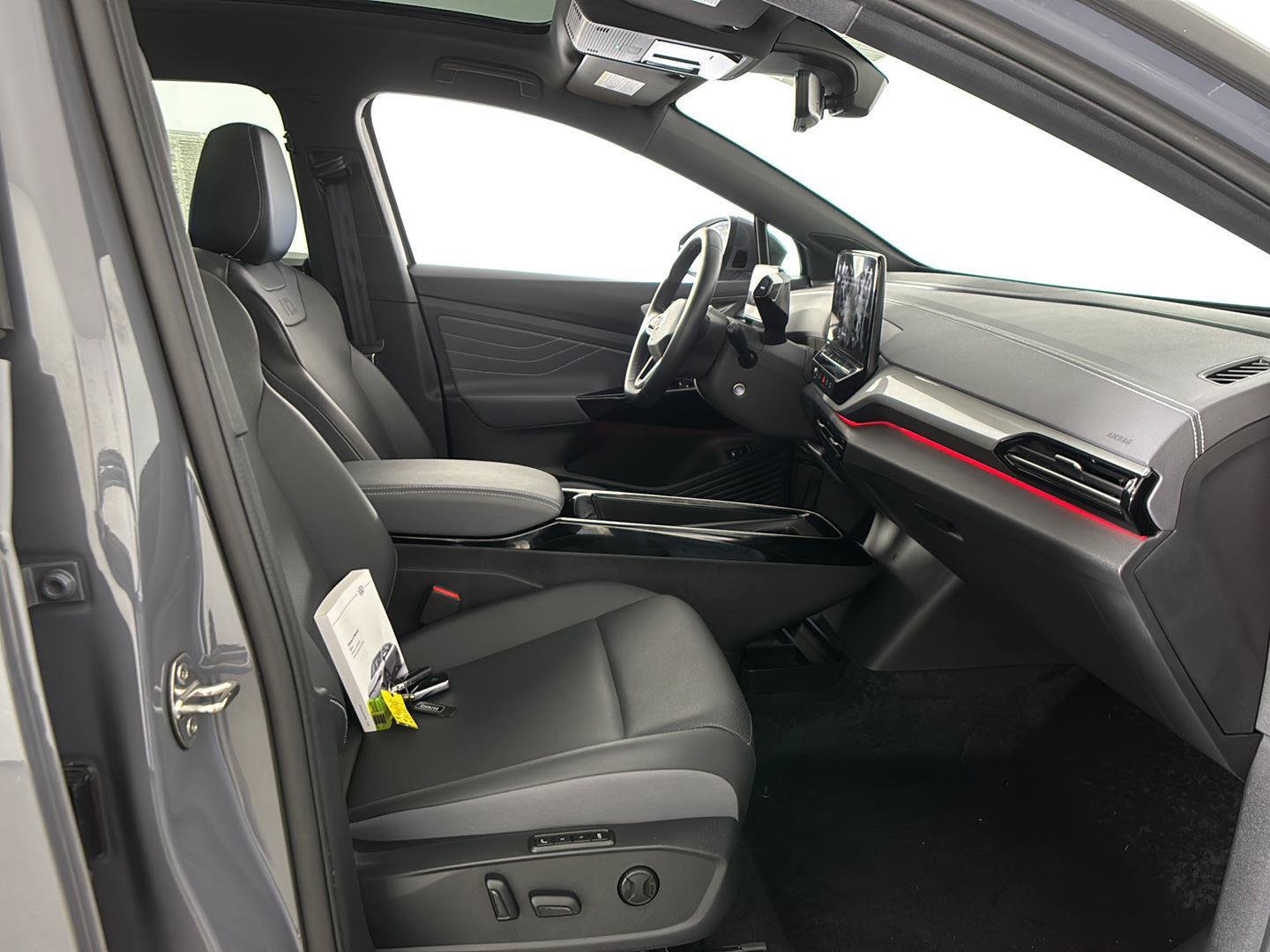 Used 2023 Volkswagen ID.4 Pro S AWD/4WD image 17