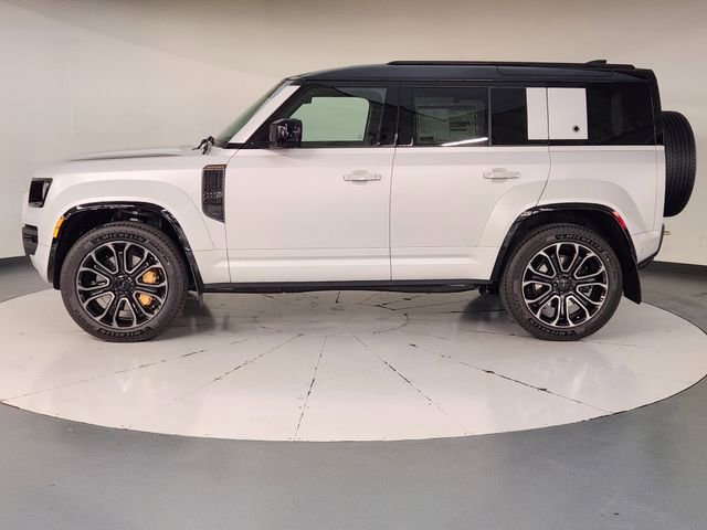 New 2026 Land Rover Defender 110 OCTA image 5