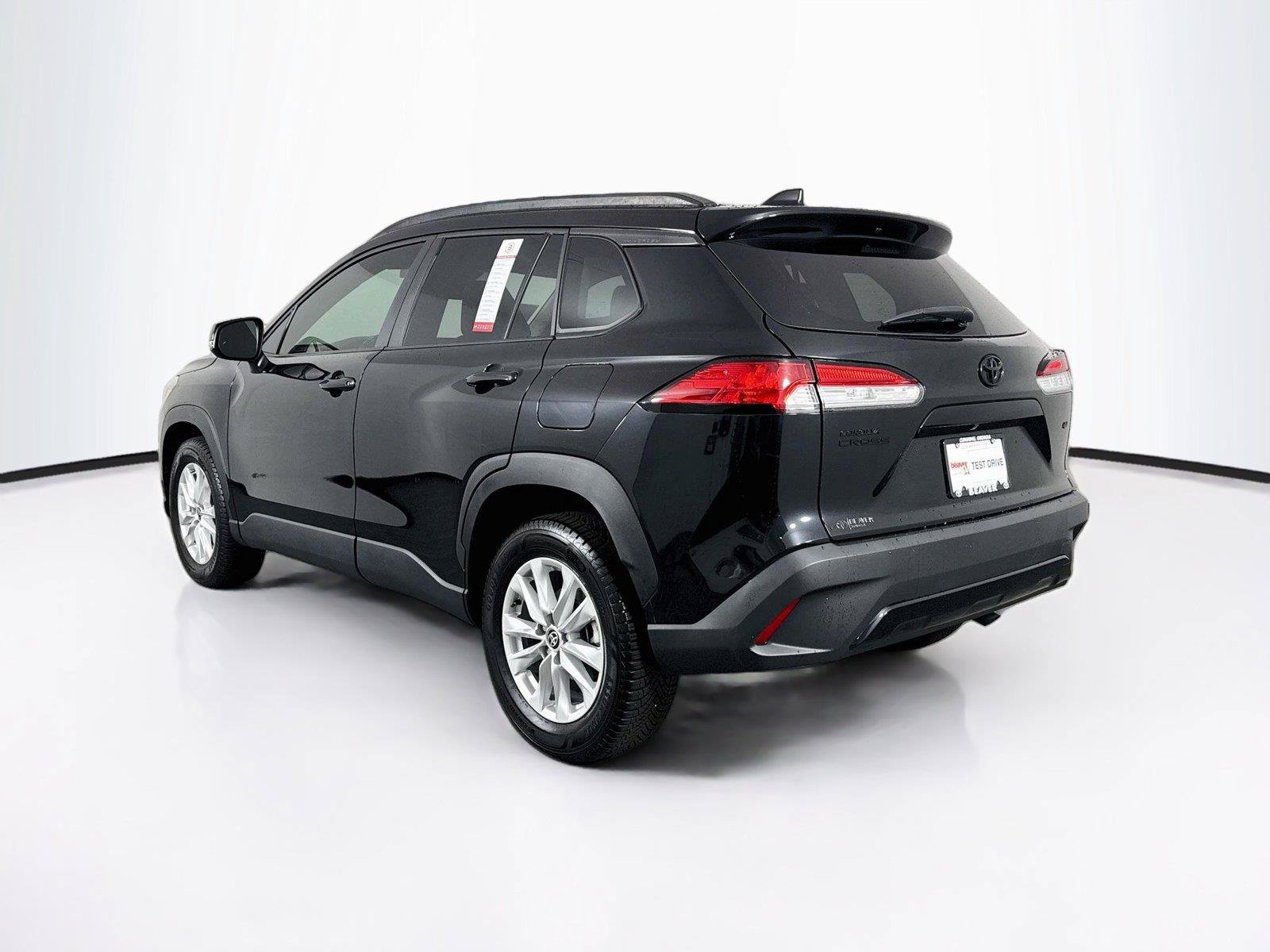 Certified 2024 Toyota Corolla Cross LE FWD image 12