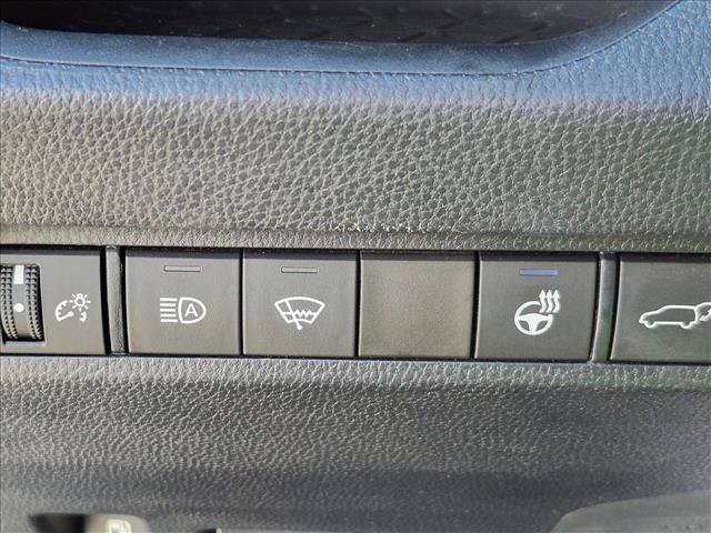 Used 2020 Toyota RAV4 XLE w/ Convenience Package AWD/4WD image 13