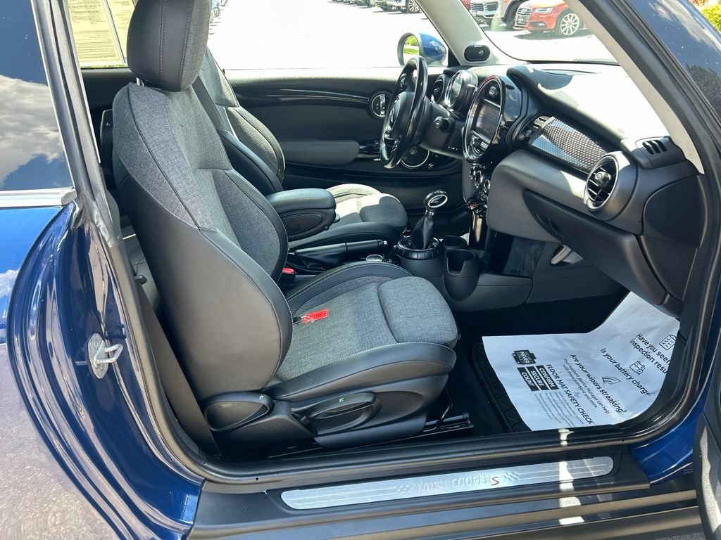 Used 2014 MINI Cooper S FWD image 13