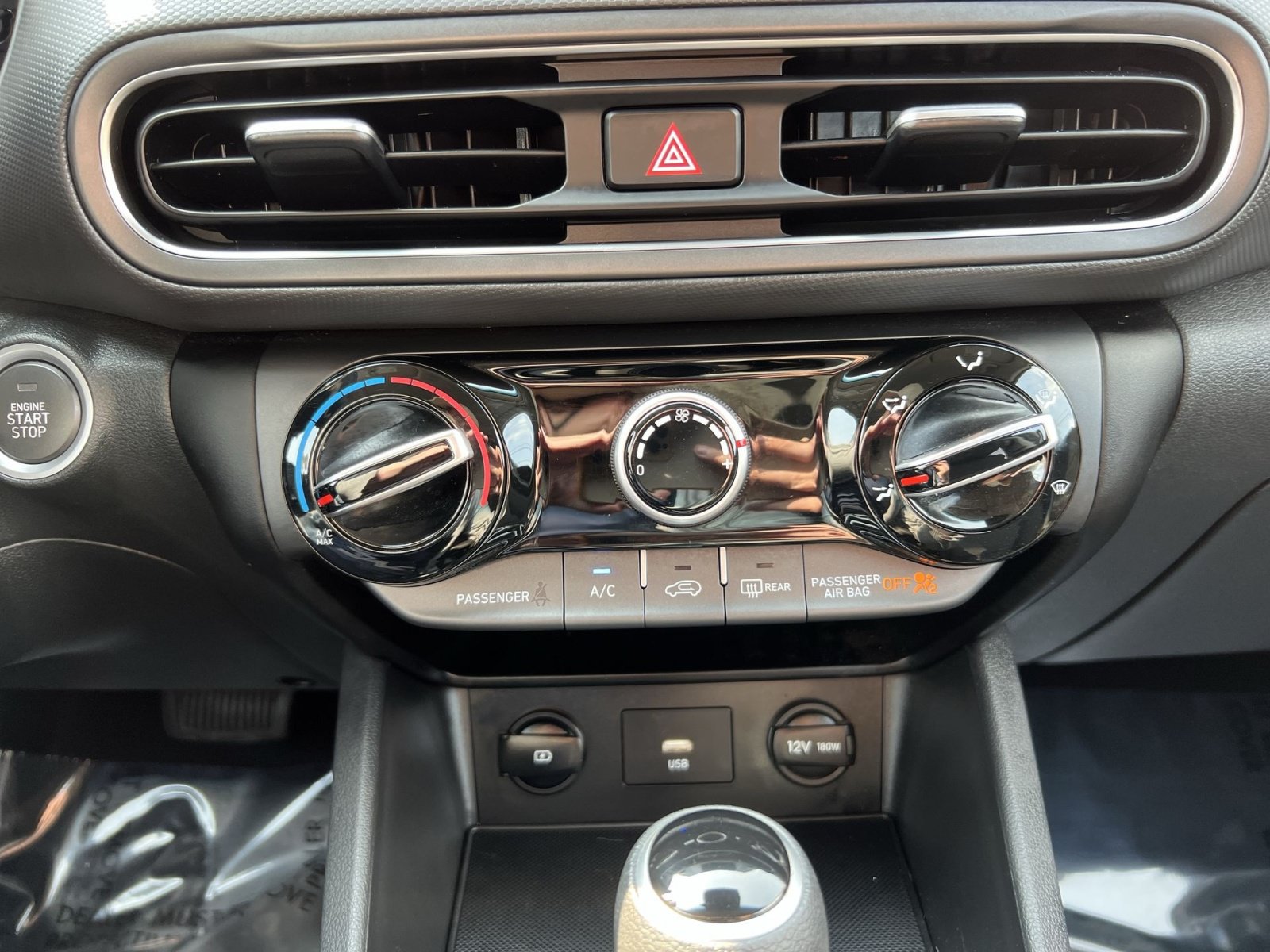 Used 2023 Hyundai Kona SEL AWD/4WD image 20