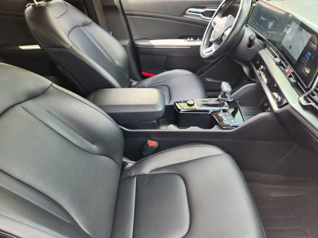 Used 2024 Kia Sportage EX image 14