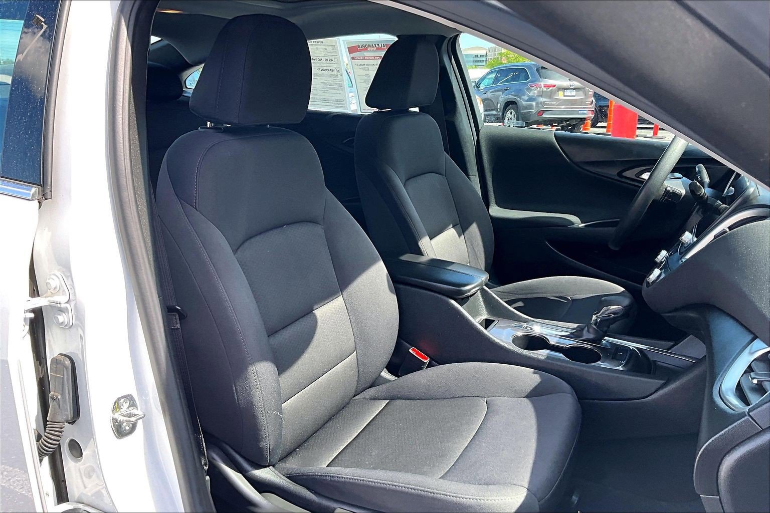 Used 2022 Chevrolet Malibu LT image 7
