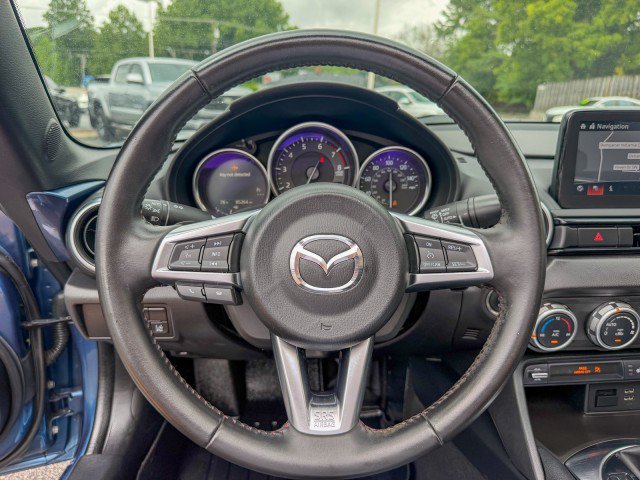 Used 2018 MAZDA MX-5 Miata RF Grand Touring RWD image 9