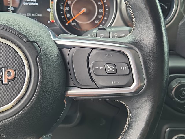 Used 2018 Jeep Wrangler Unlimited Sahara w/ Cold Weather Group AWD/4WD image 25