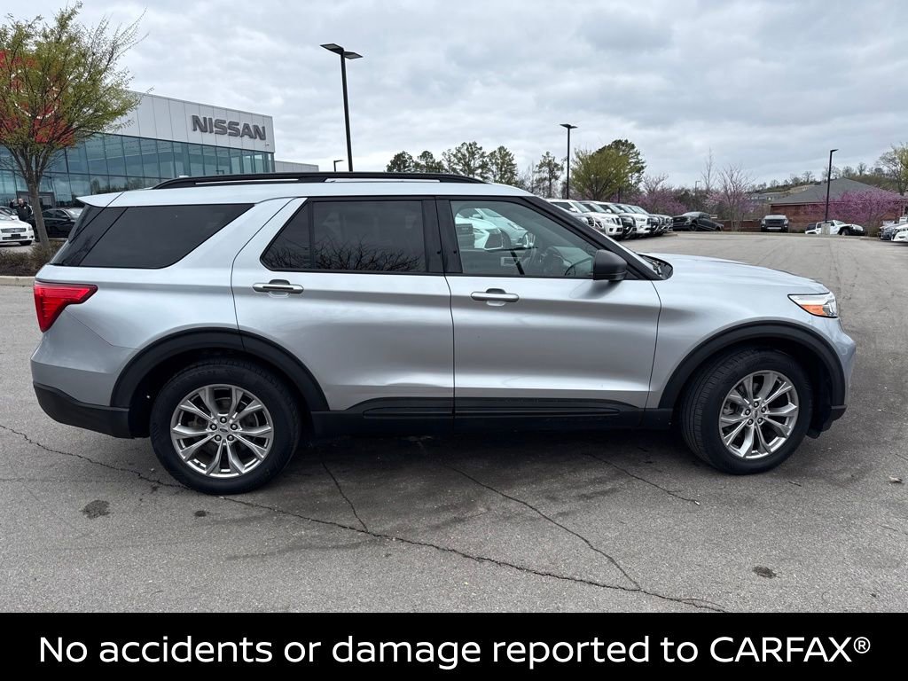 Used 2020 Ford Explorer XLT w/ Equipment Group 202A AWD/4WD image 3