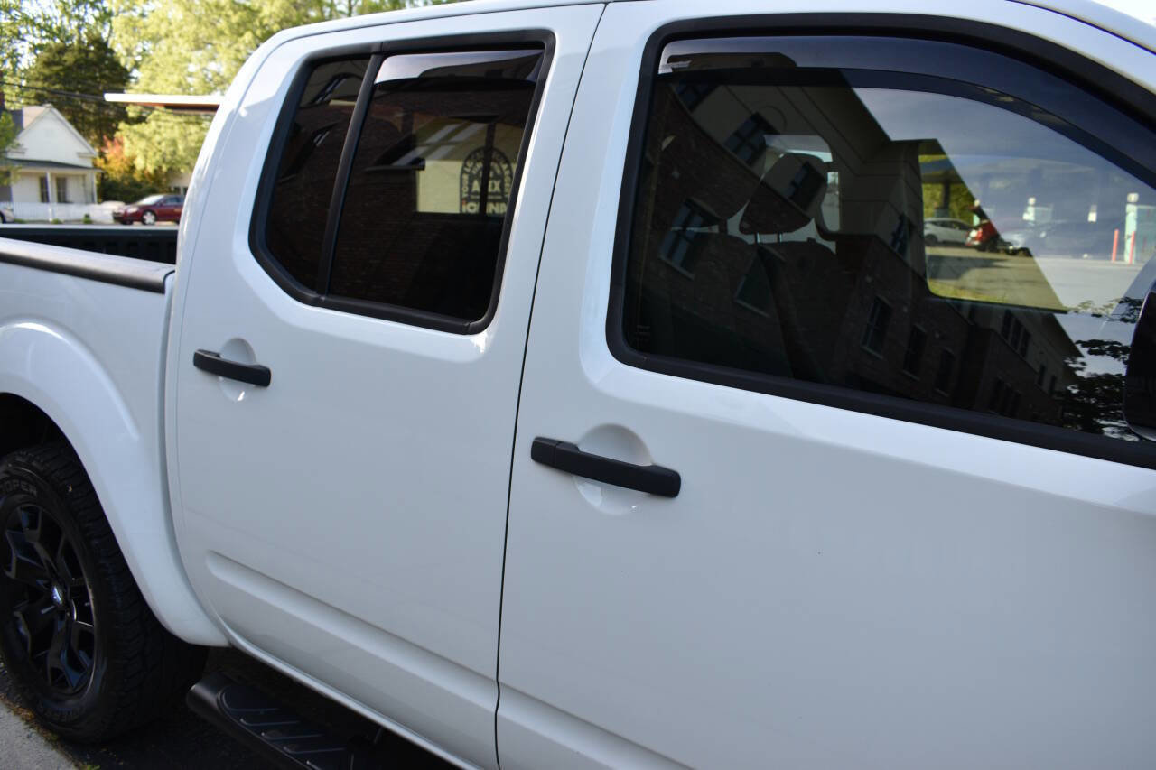 Used 2018 Nissan Frontier SV w/ Value Truck Package AWD/4WD image 32