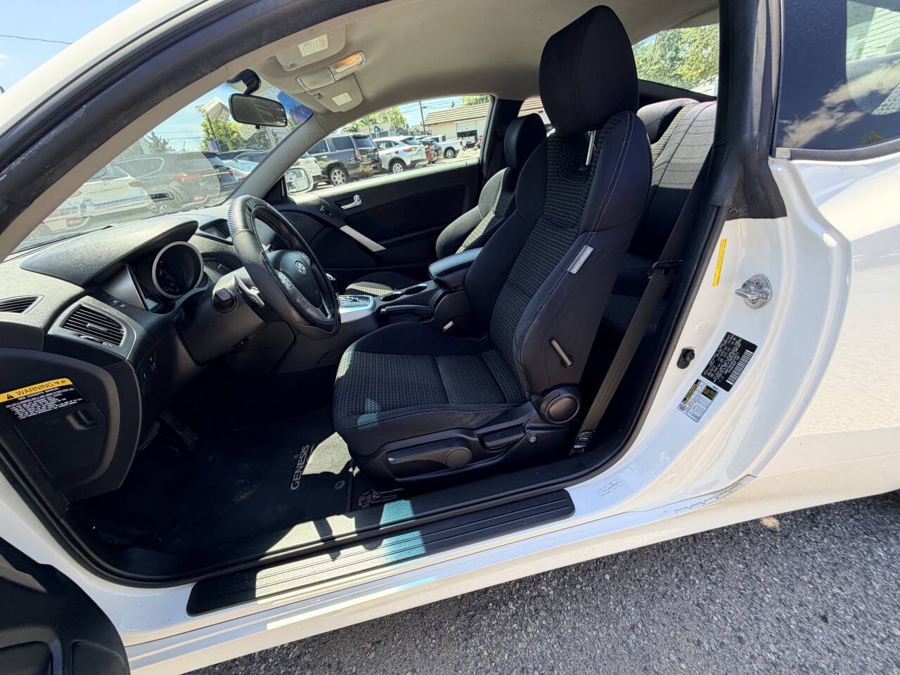 Used 2010 Hyundai Genesis 2.0T RWD image 28