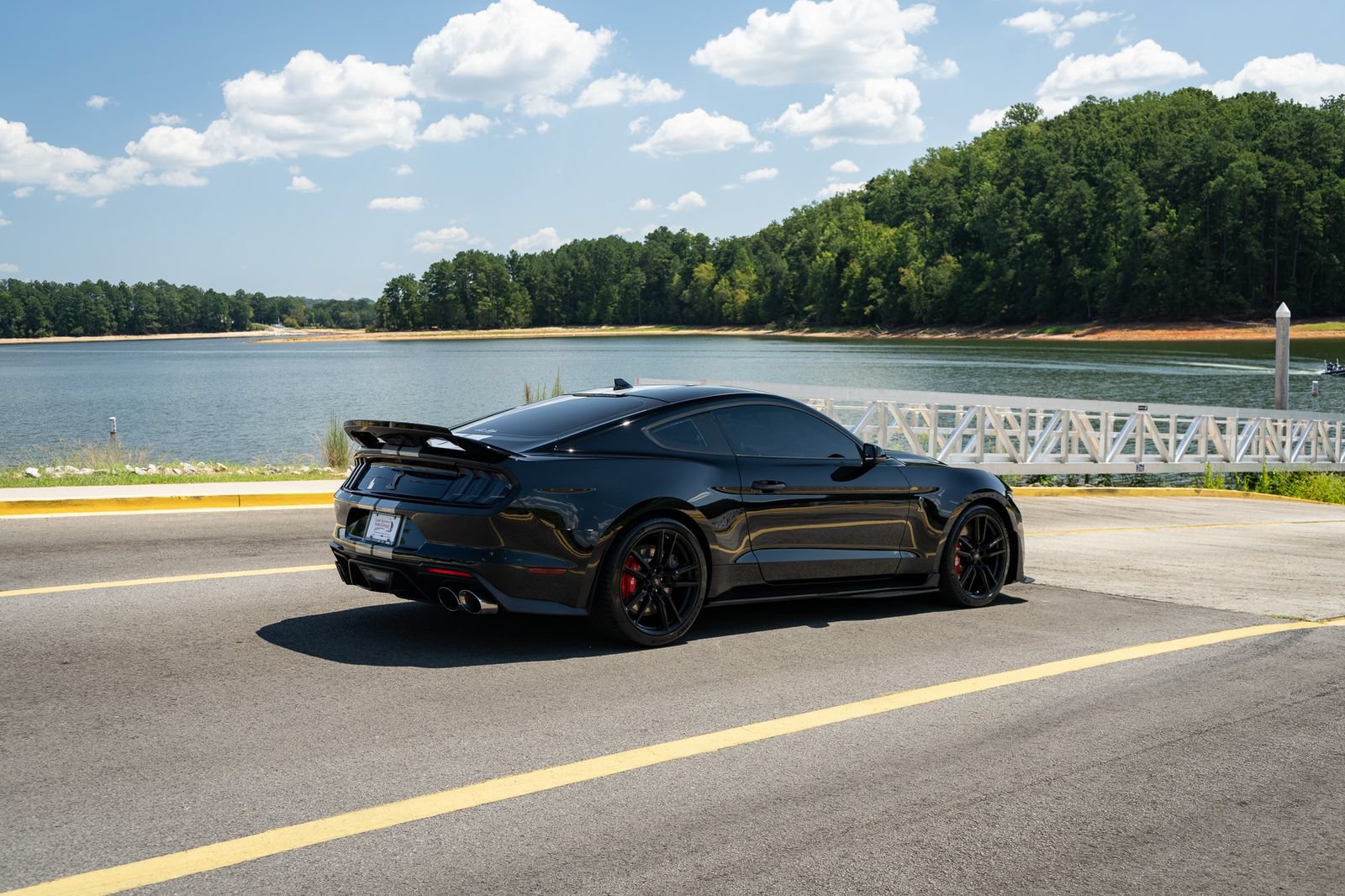 Used 2021 Ford Mustang Shelby GT500 w/ Technology Package RWD image 40