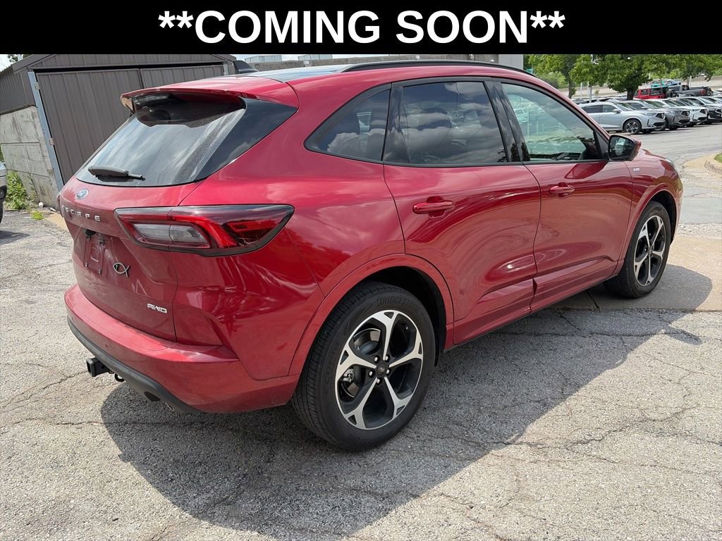 Used 2023 Ford Escape ST-Line Select w/ Tech Pack #2 AWD/4WD image 5