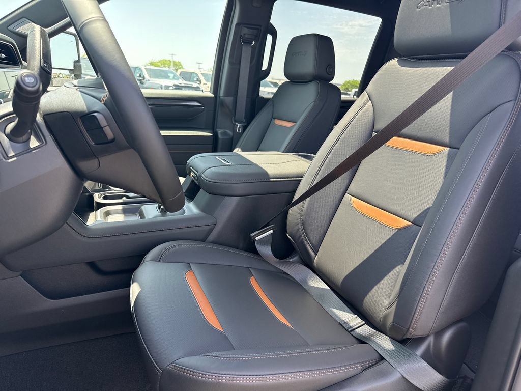 New 2026 GMC Sierra 2500 AT4 w/ AT4 Premium Plus Package AWD/4WD image 17