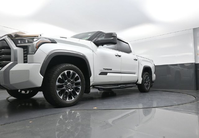 Used 2022 Toyota Tundra Limited AWD/4WD image 23