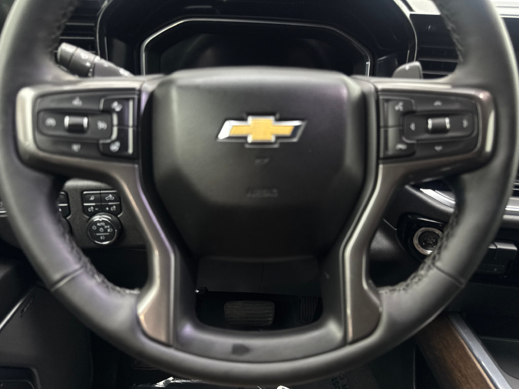 Used 2023 Chevrolet Silverado 1500 High Country w/ Technology Package AWD/4WD image 60