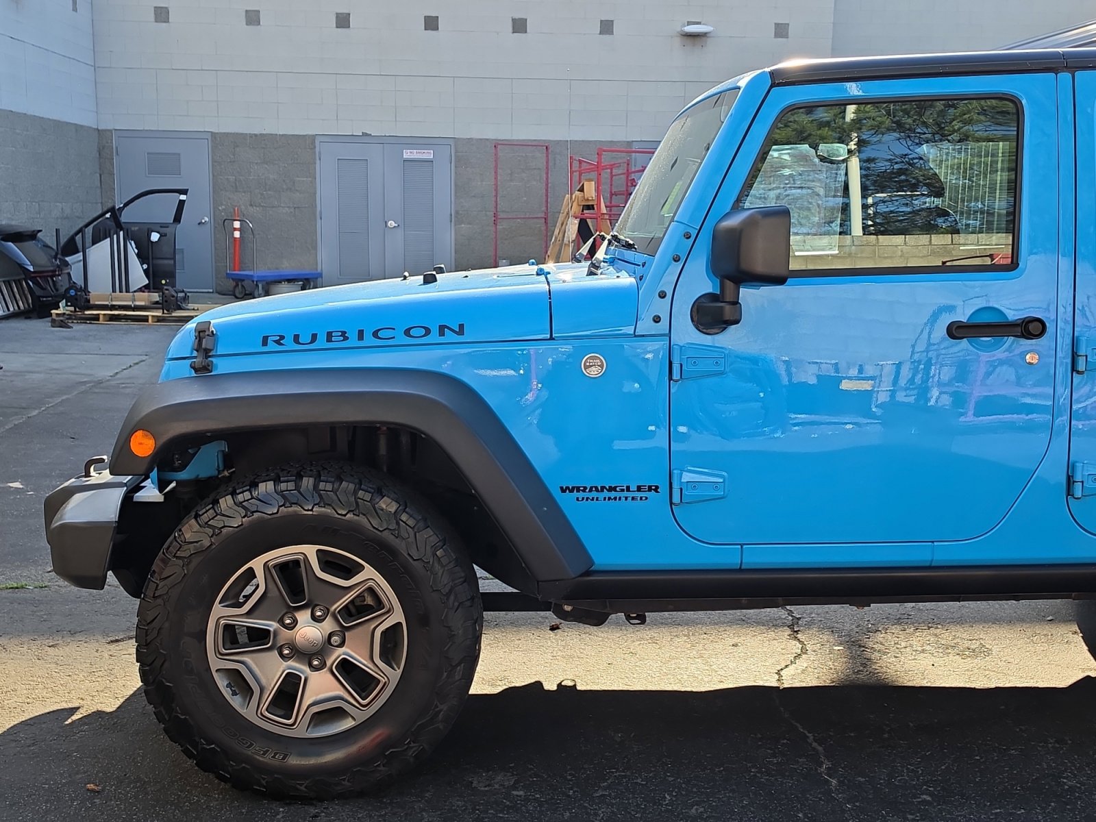 Used 2017 Jeep Wrangler Unlimited Rubicon w/ Cold Weather Group AWD/4WD image 11