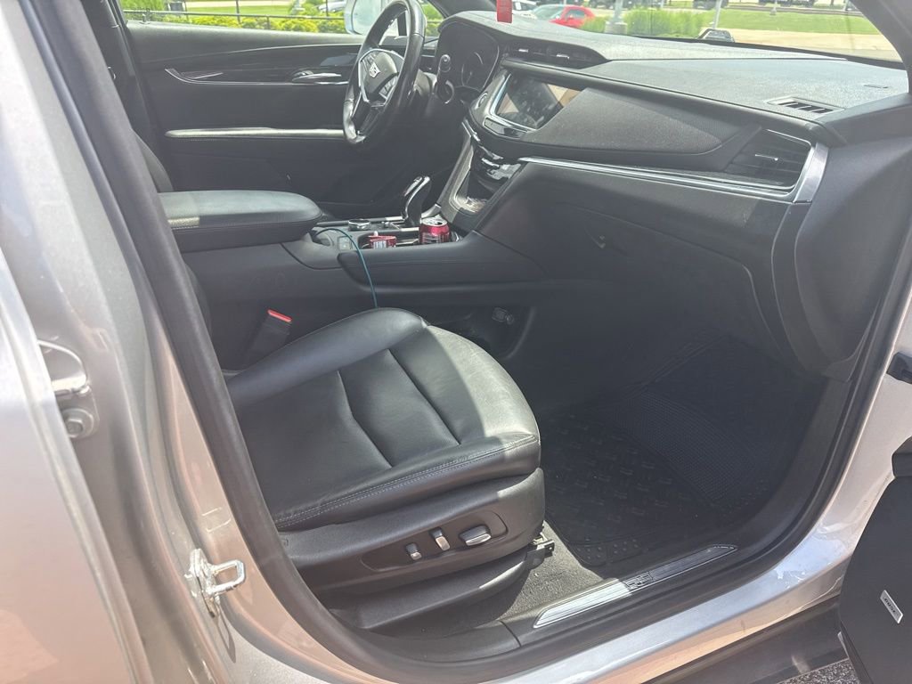 Used 2020 Cadillac XT5 Premium Luxury AWD/4WD image 7
