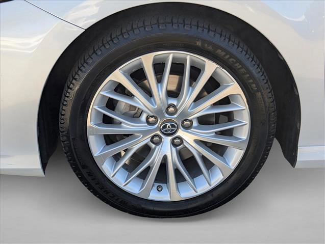 Used 2018 Toyota Camry XLE FWD image 22