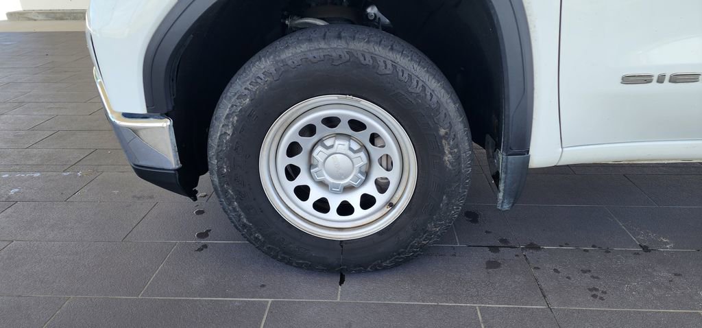 Used 2023 GMC Sierra 1500 Pro w/ Convenience Package AWD/4WD image 10