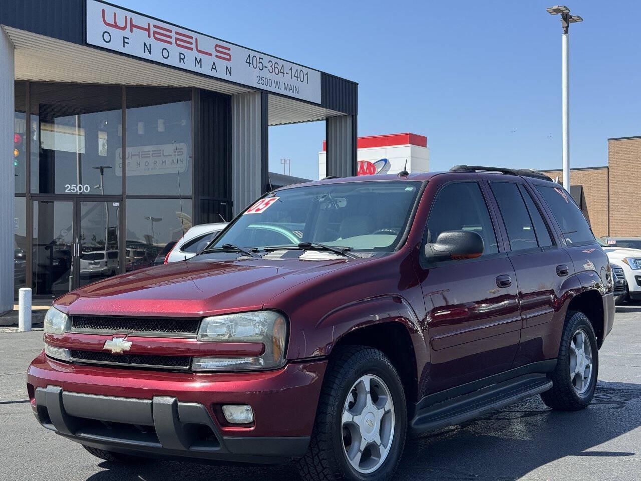 Used 2005 Chevrolet TrailBlazer LT w/ Luxury Package RWD image 1