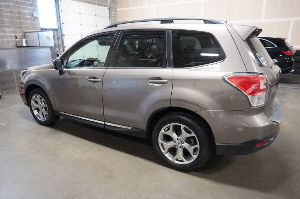 Used 2017 Subaru Forester 2.5i Touring AWD/4WD image 3